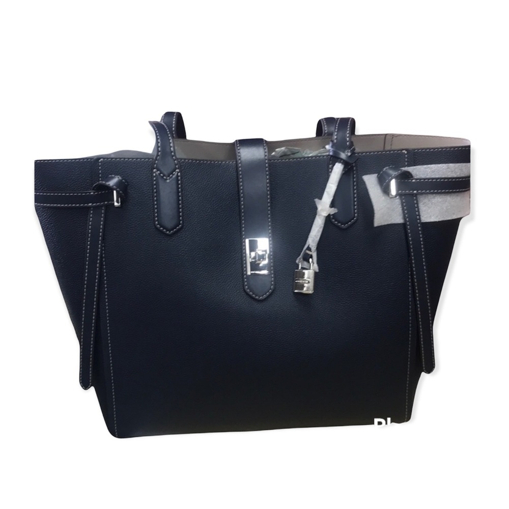 🍀MK Cassie Handbag Set 🍀 - Picture 3 of 14